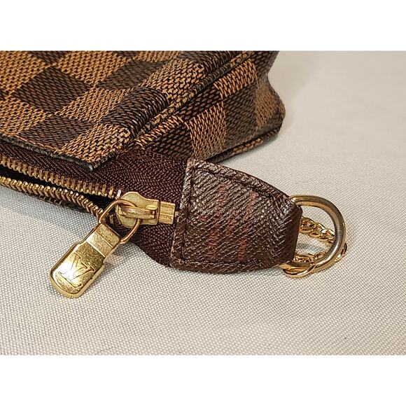 SOLD Louis Vuitton Mini Pochette Accessoires Damier Ebene Canvas Bag - Picture 10 of 15